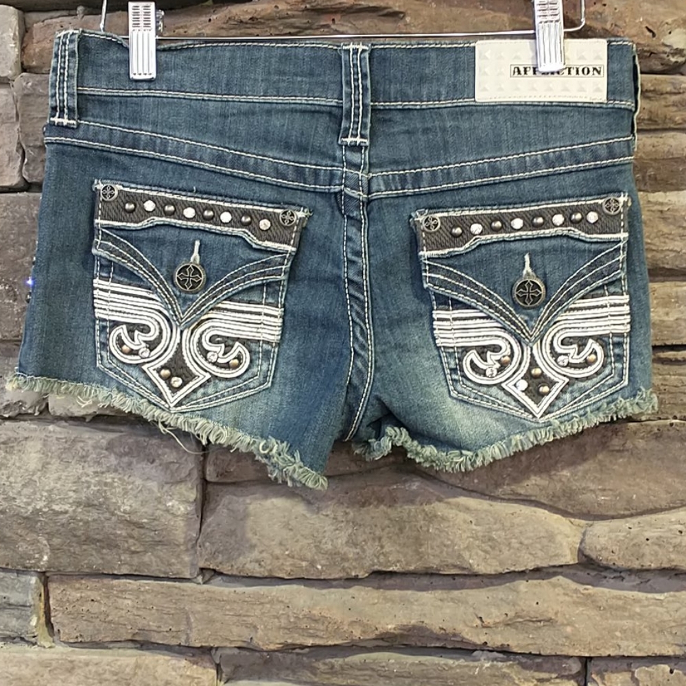AFFLICTION WOMENS SHORTS